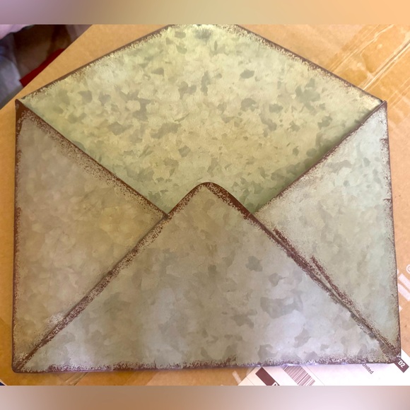 Galvanized metal envelope - Picture 1 of 3